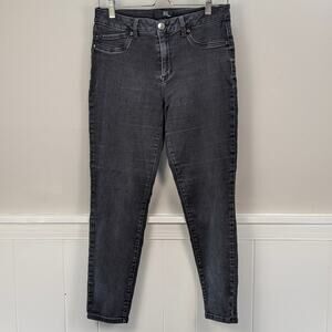 1822 Denim Stretch Skinny Capri Cropped Jeans in Faded Black Size 12